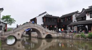 小型的足球赛